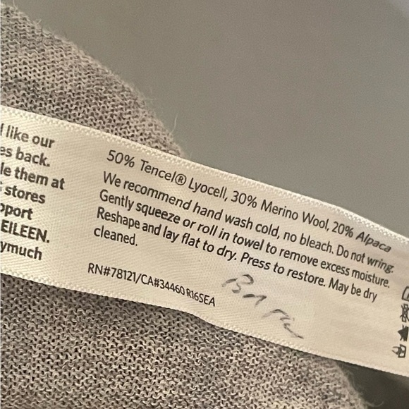 Eileen Fisher NWT 3/4 Sleeve Tunic Wool Blend Gray Size S/P - Picture 7 of 8